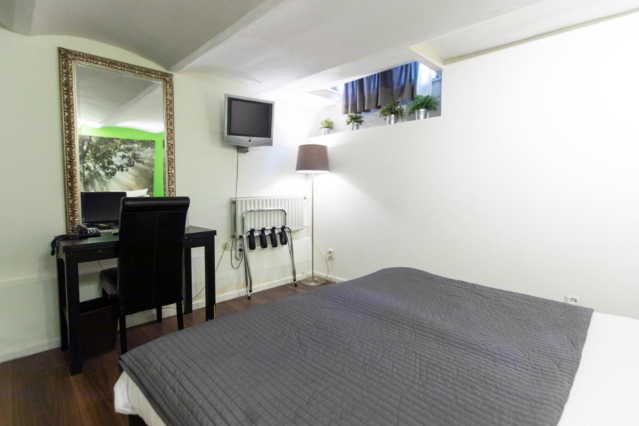 Quentin England Hotel Amsterdam Bagian luar foto